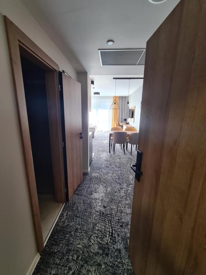 Akvamarin Besenova Apartman Apartment ภายนอก รูปภาพ